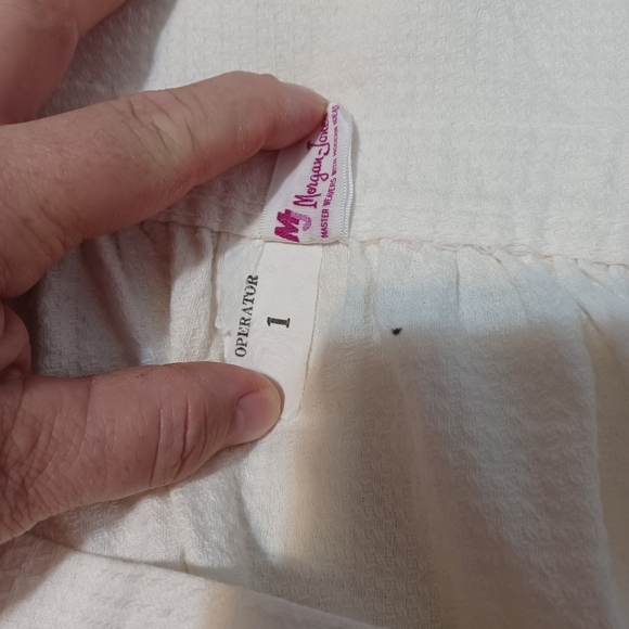 Vintage twin size bedspread, Morgan Jones. - Picture 5 of 5